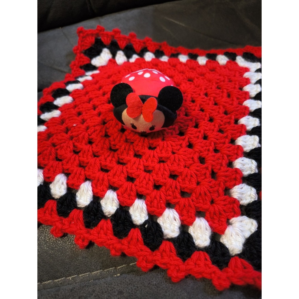 Popular Female Plush Disney Mouse NWOT LOVEY HandMADE crochet  blanket GIFT